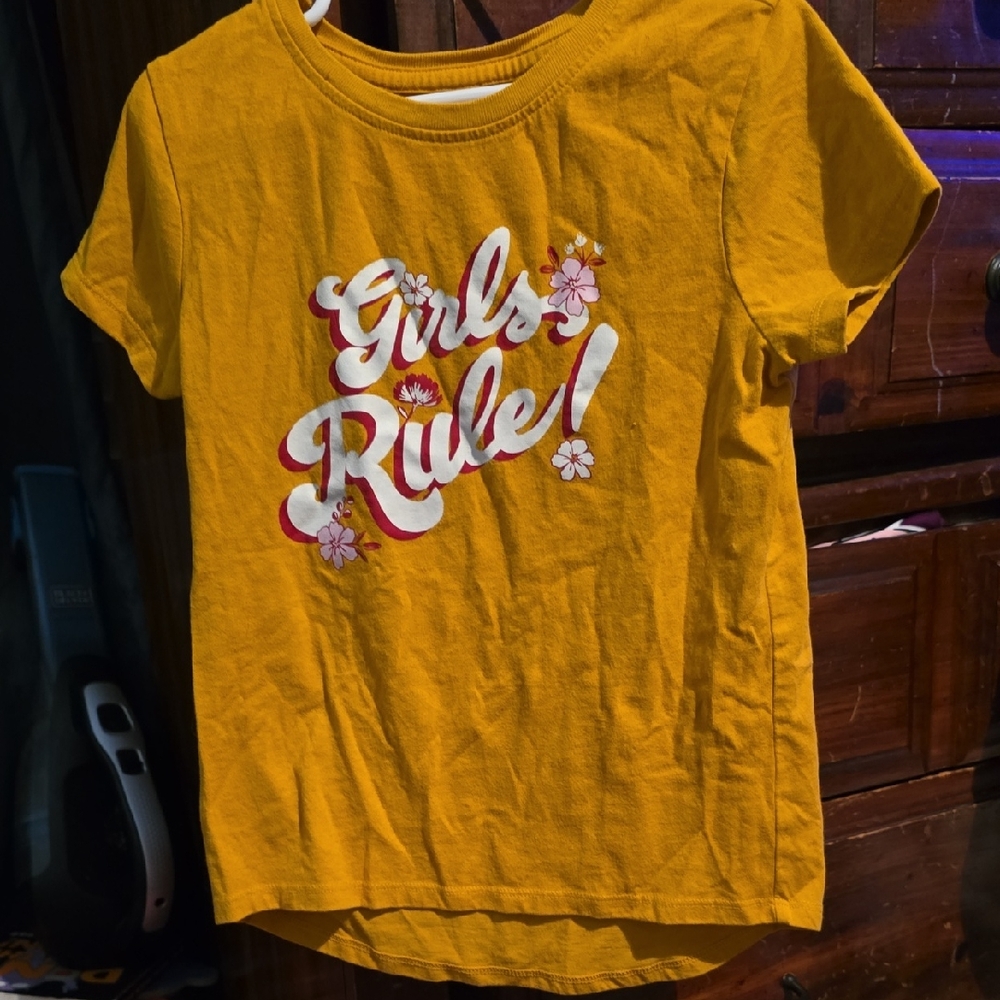 !!.                Girls S (6/6X)  Tee with 'Girls Rule' Design